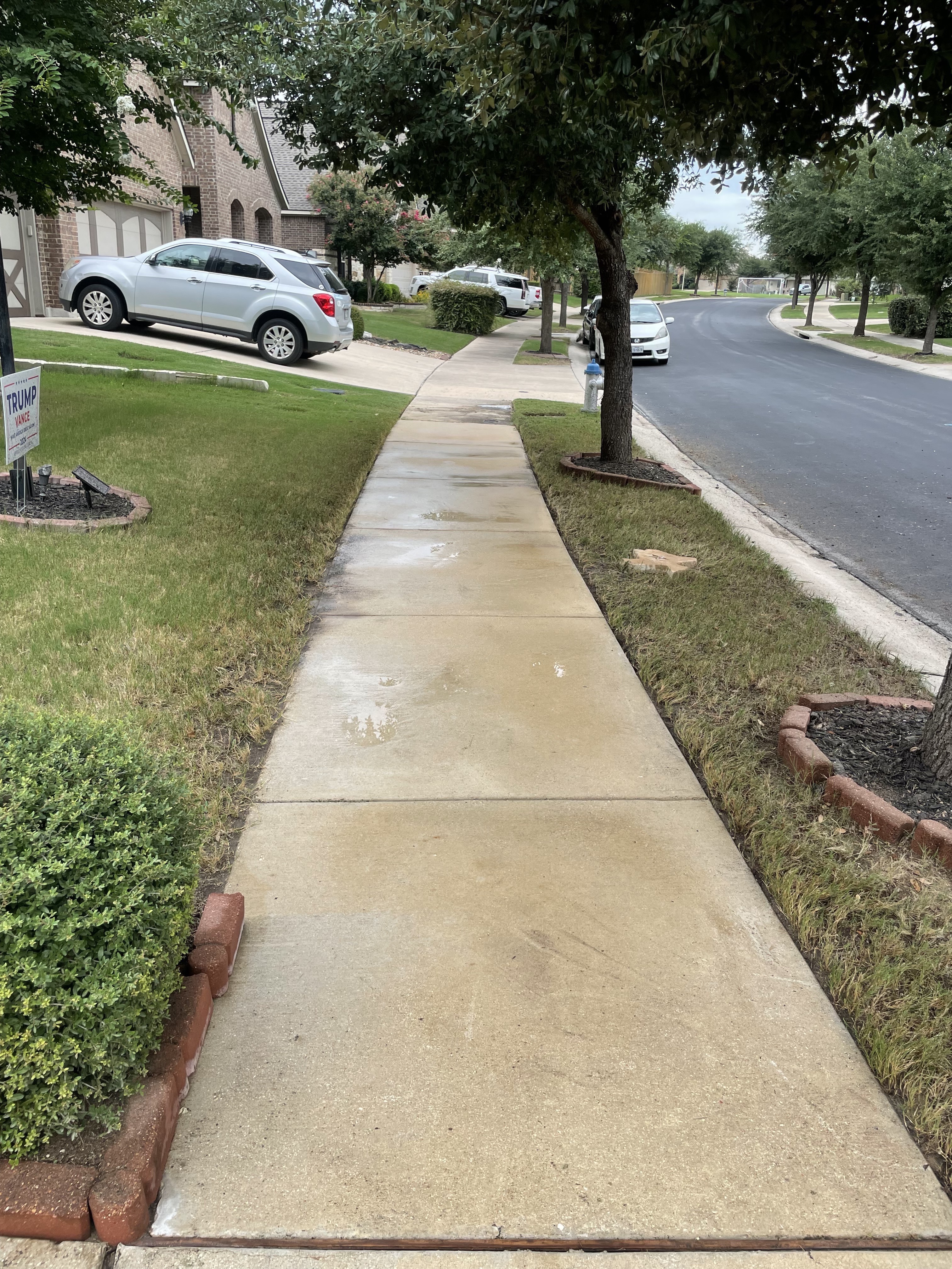 After โ Sidewalk & Curb Cleaning